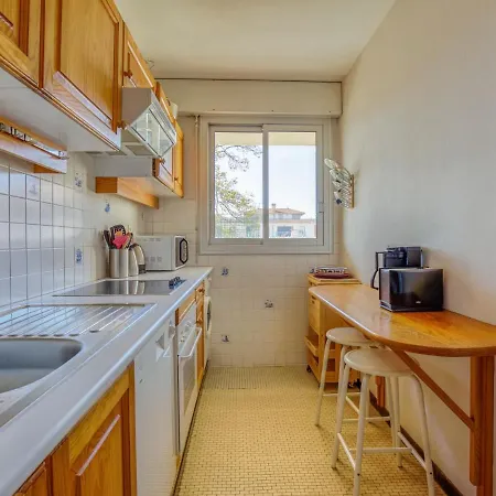 Les Tamaris By Interhome