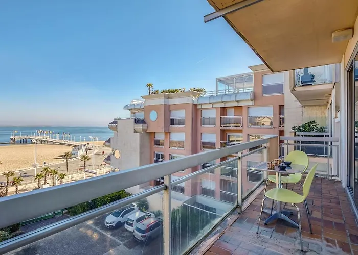 Les Tamaris By Interhome Apartman